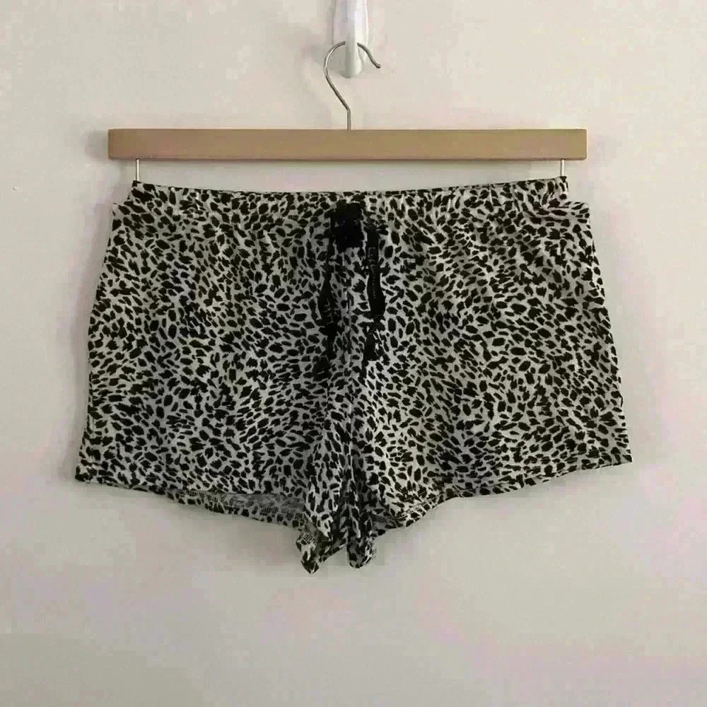 Women’s PJS set - Picture 4 of 4